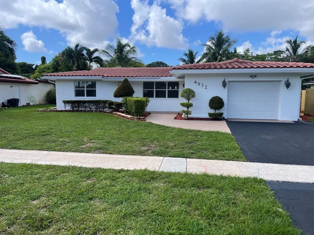 4872 NW 6th Court Plantation FL 33317