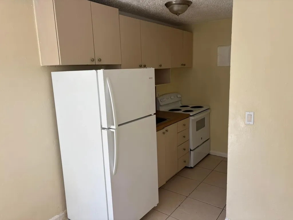 905 19th Street West Palm Beach FL 33407