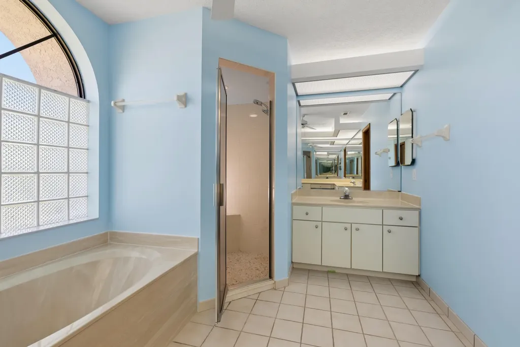 2373 SE Grand Drive Port St Lucie FL 34952
