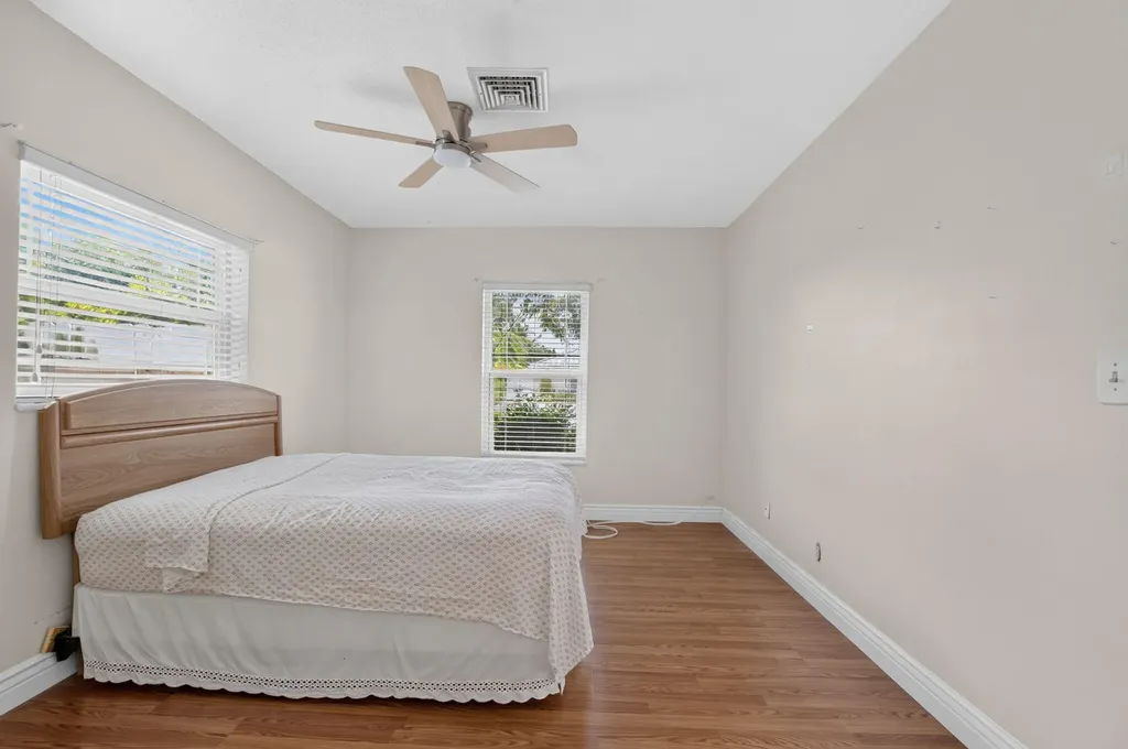 1011 SW 7th Street Boca Raton FL 33486