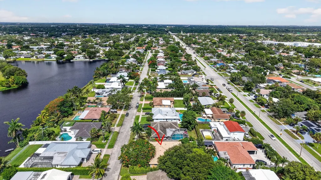 1011 SW 7th Street Boca Raton FL 33486