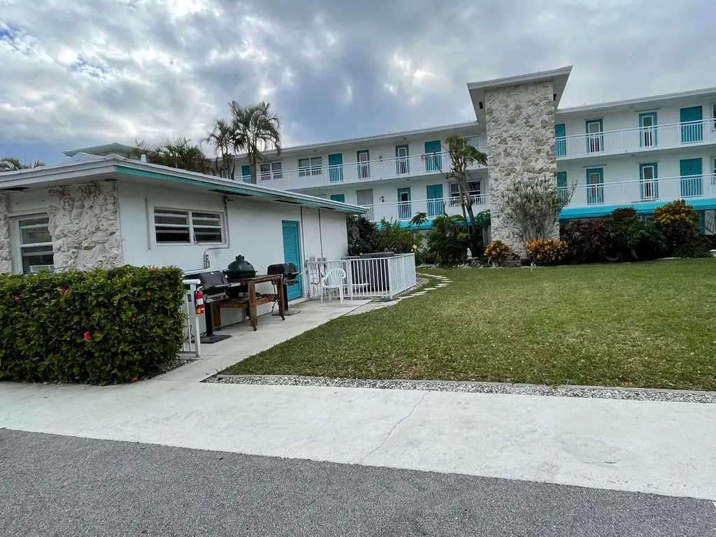 37 Yacht Club Drive North Palm Beach FL 33408