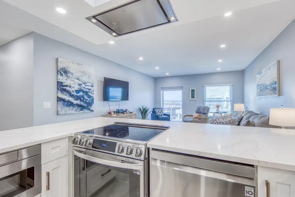 3230 S Ocean Boulevard Palm Beach FL 33480