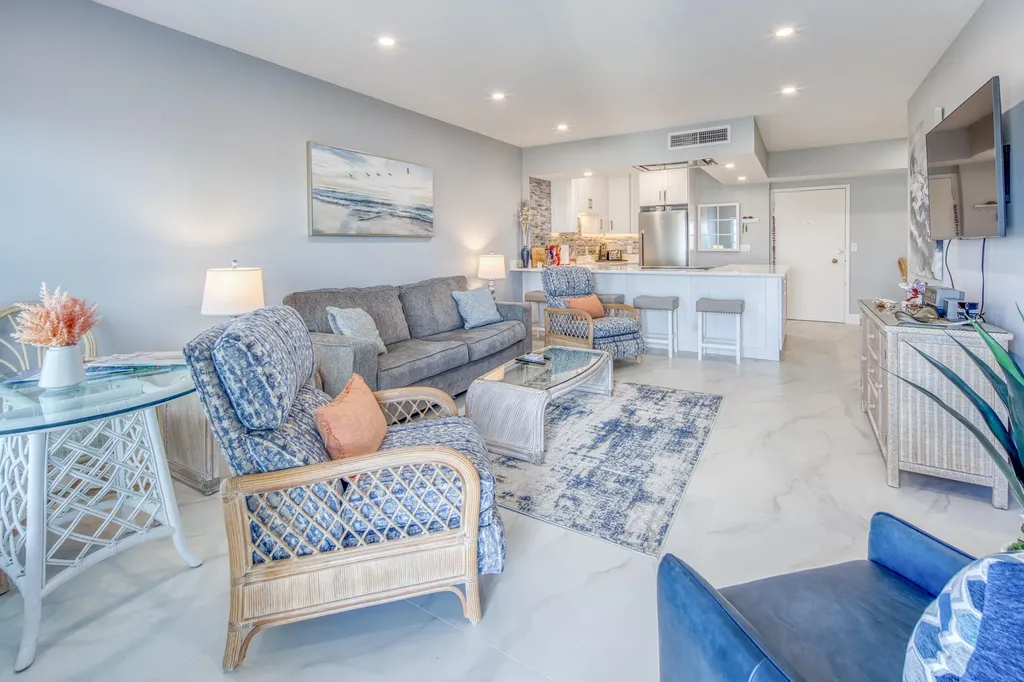 3230 S Ocean Boulevard Palm Beach FL 33480