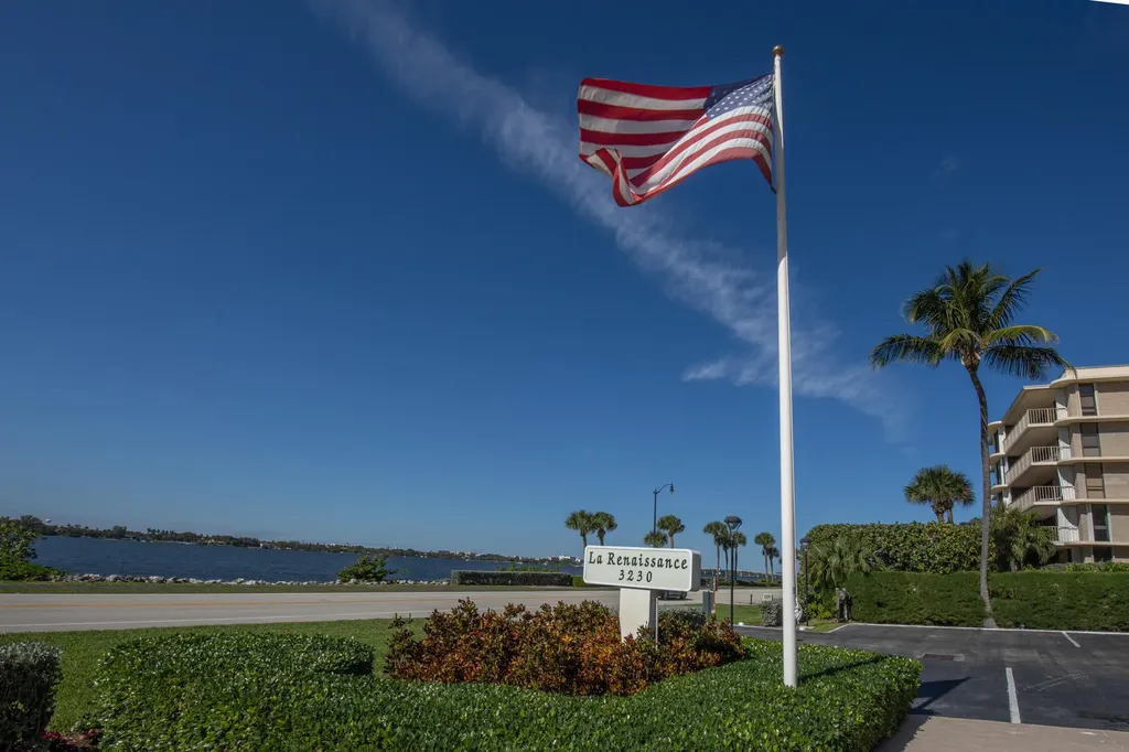 3230 S Ocean Boulevard Palm Beach FL 33480