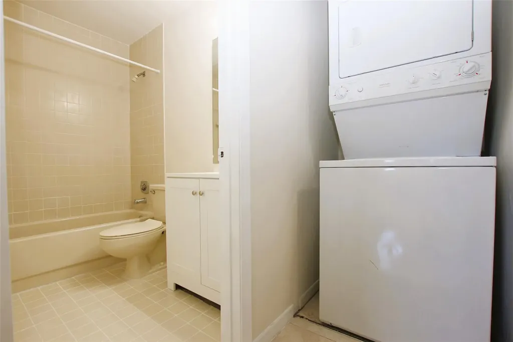 5200 NW 31st Avenue Fort Lauderdale FL 33309