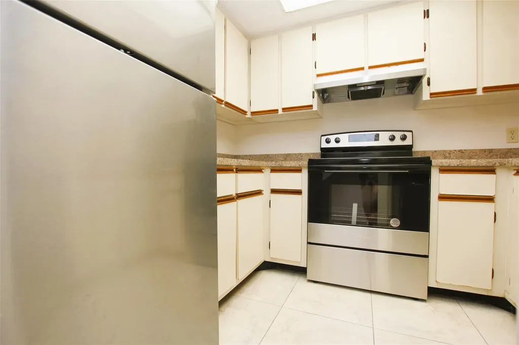 5200 NW 31st Avenue Fort Lauderdale FL 33309