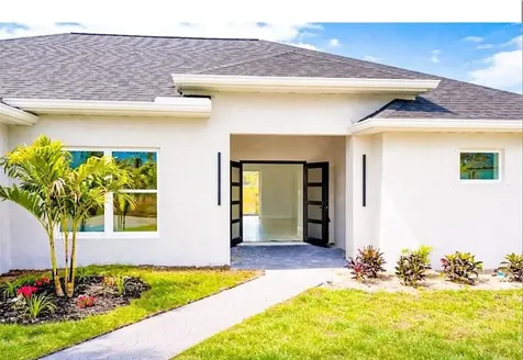 2906 NW 22nd Avenue Cape Coral FL 33993