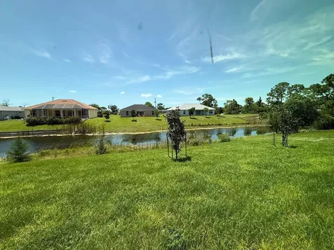 2906 NW 22nd Avenue Cape Coral FL 33993