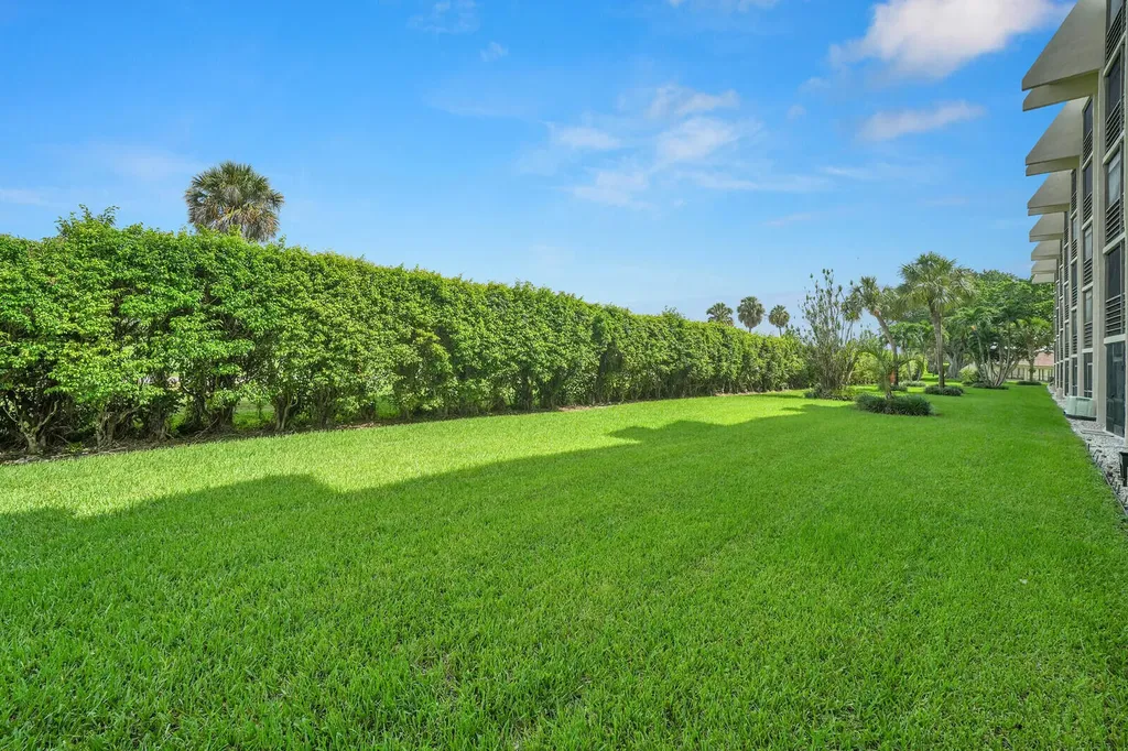 9165 SW 14th Street Boca Raton FL 33428