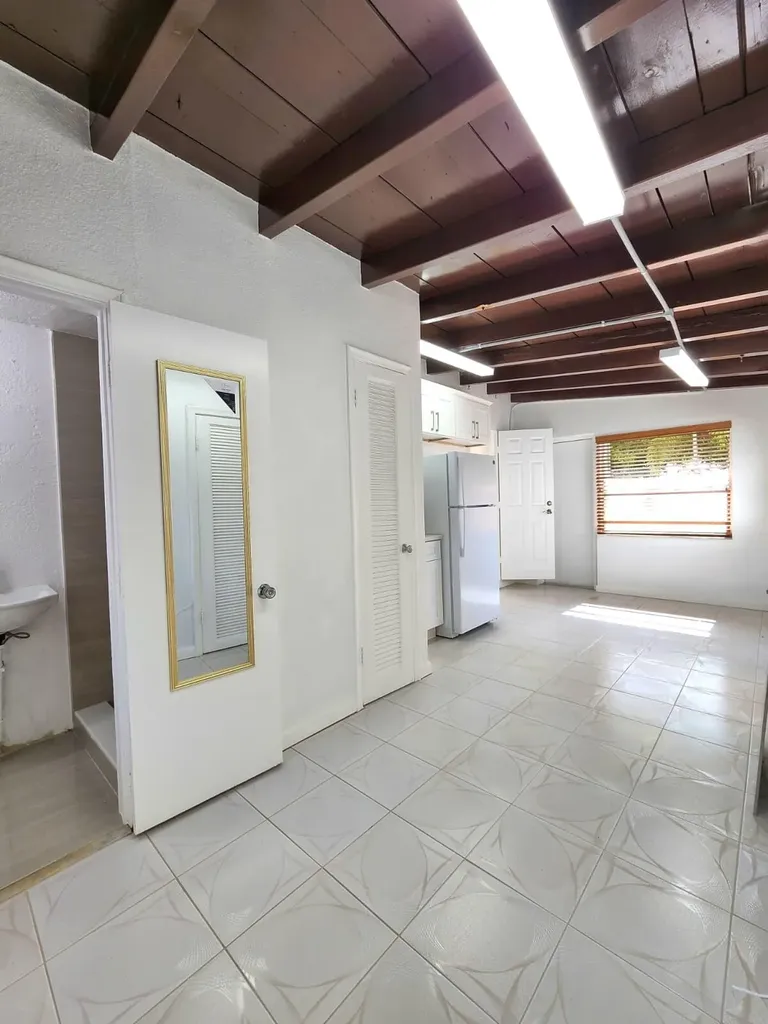 617 NE 8th Avenue Boynton Beach FL 33435