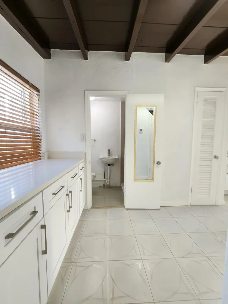 617 NE 8th Avenue Boynton Beach FL 33435