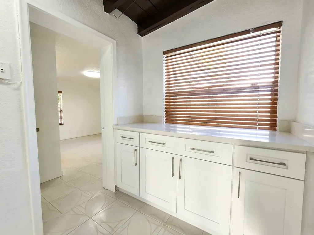 617 NE 8th Avenue Boynton Beach FL 33435
