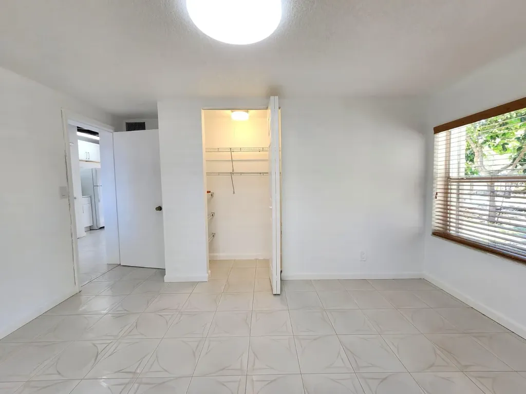 617 NE 8th Avenue Boynton Beach FL 33435