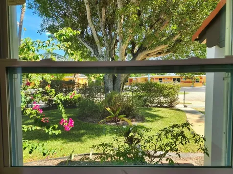 617 NE 8th Avenue Boynton Beach FL 33435