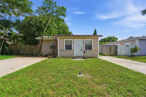 2530 Adams Street Hollywood FL 33020