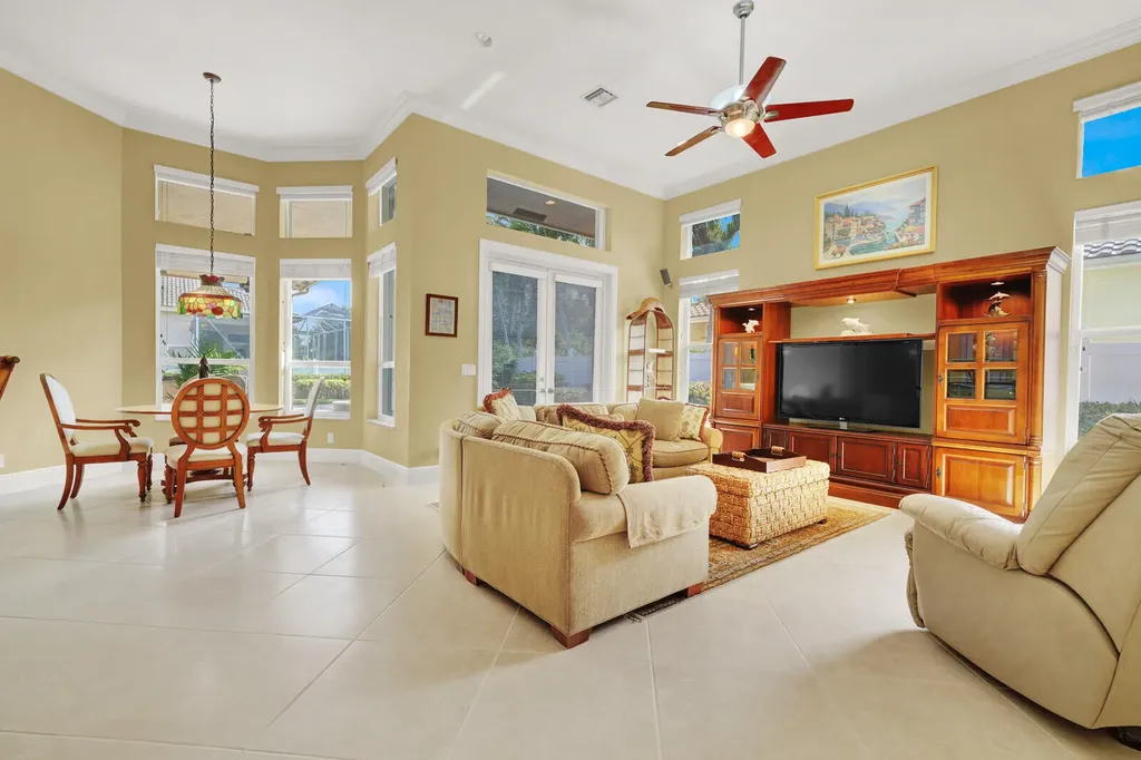 9695 Pandanus Way Boynton Beach FL 33436