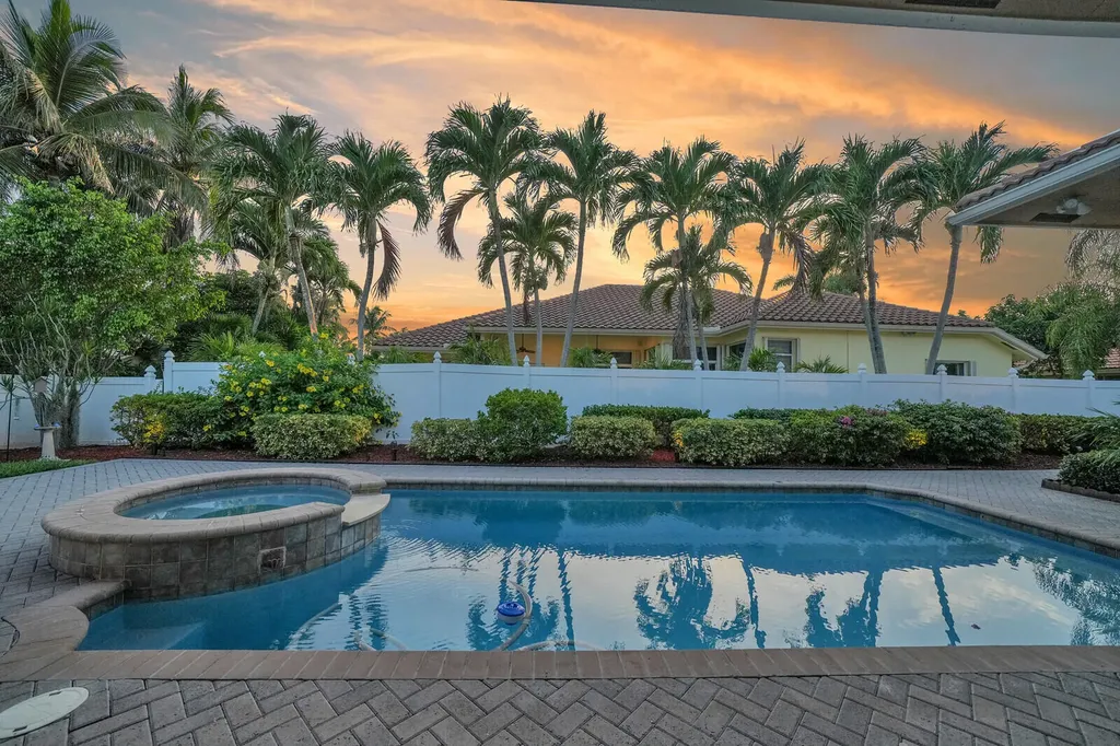 9695 Pandanus Way Boynton Beach FL 33436