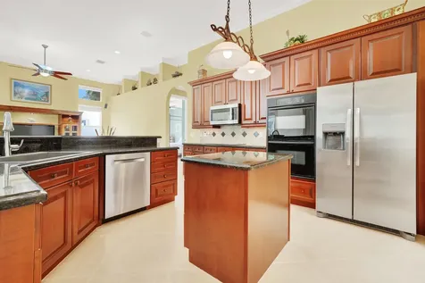 9695 Pandanus Way Boynton Beach FL 33436