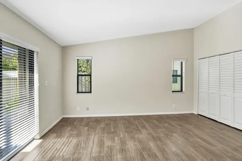 3066 S Oakland Forest Drive Oakland Park FL 33309