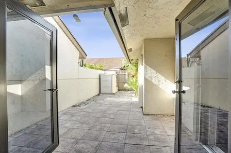 3066 S Oakland Forest Drive Oakland Park FL 33309