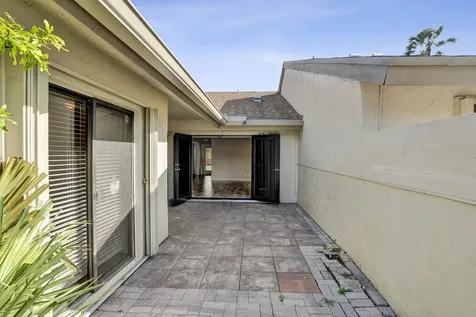 3066 S Oakland Forest Drive Oakland Park FL 33309
