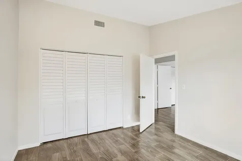 3066 S Oakland Forest Drive Oakland Park FL 33309