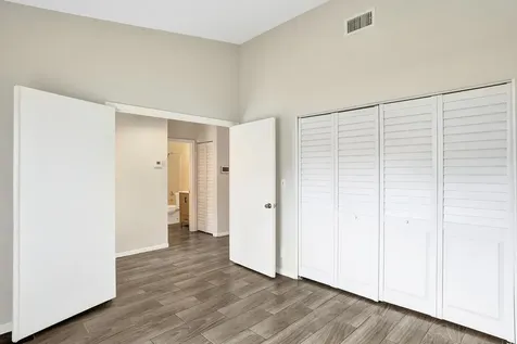 3066 S Oakland Forest Drive Oakland Park FL 33309