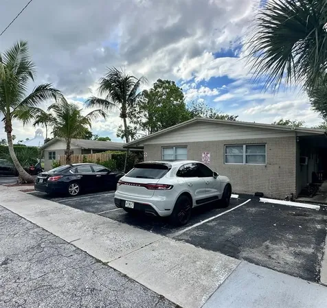 417 SE 12th Court Fort Lauderdale FL 33316