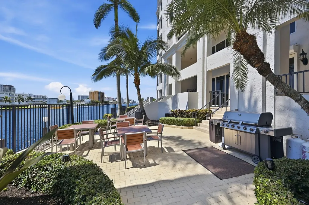 2880 NE 14th Street Causeway Pompano Beach FL 33062