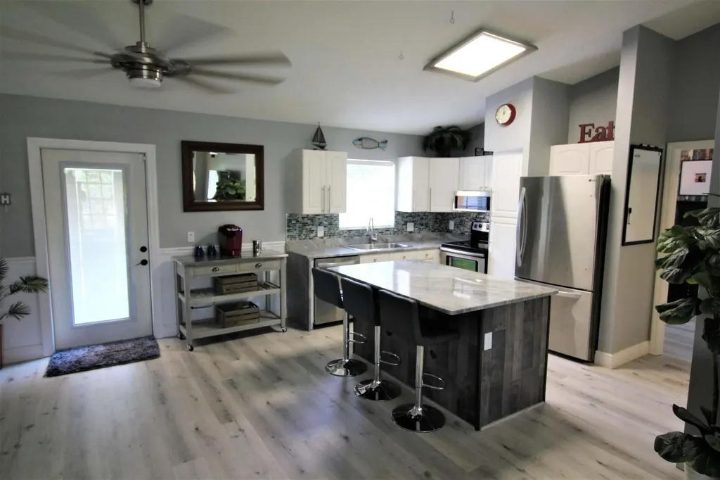 147 NW 10th Avenue Delray Beach FL 33444