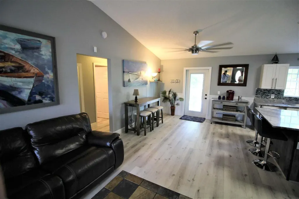 147 NW 10th Avenue Delray Beach FL 33444