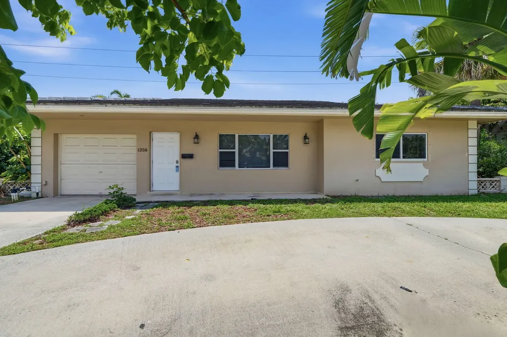 1256 SW 9th Avenue Boca Raton FL 33486