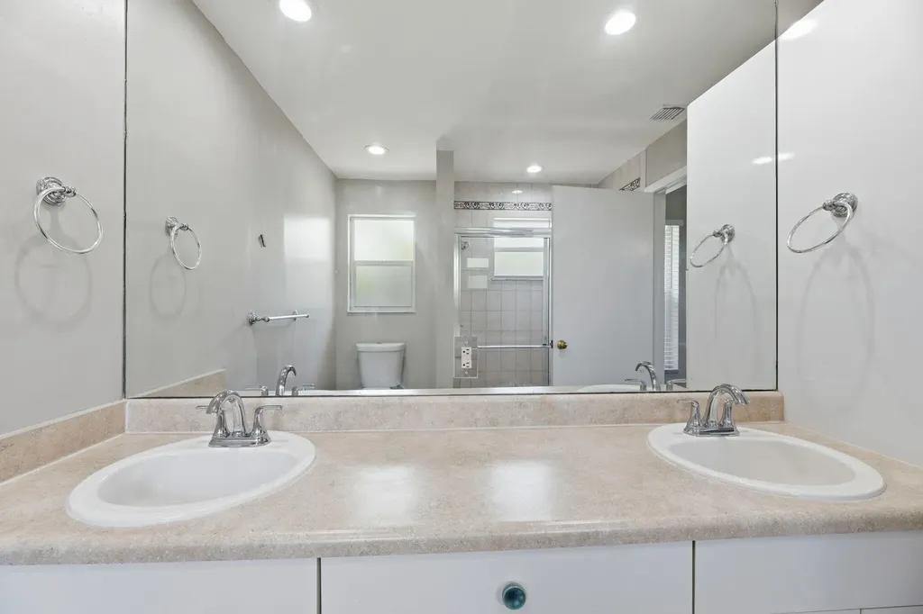 1256 SW 9th Avenue Boca Raton FL 33486