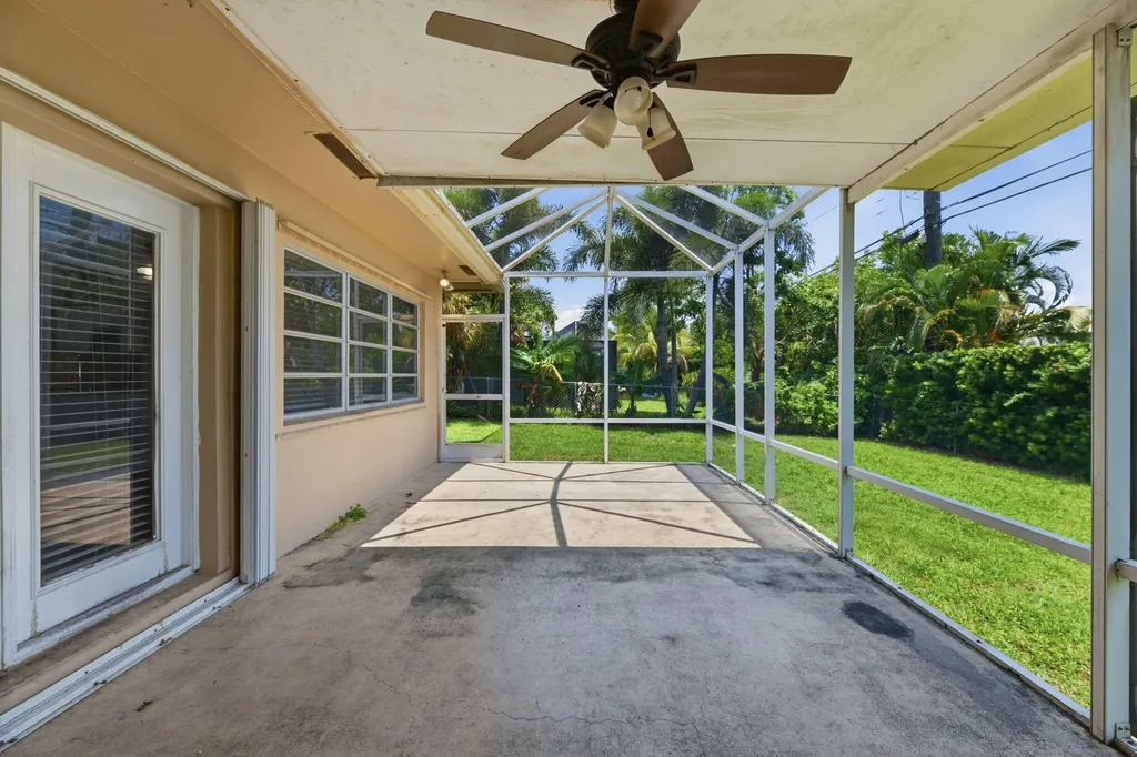 1256 SW 9th Avenue Boca Raton FL 33486