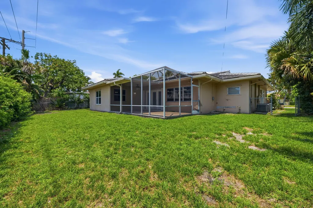 1256 SW 9th Avenue Boca Raton FL 33486