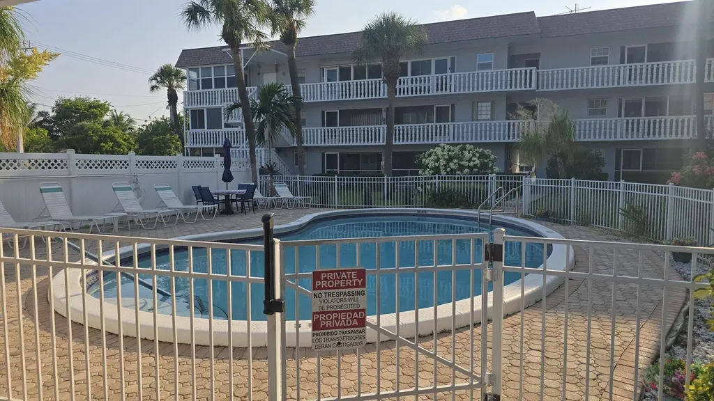 1965 SE 5th Court Pompano Beach FL 33060