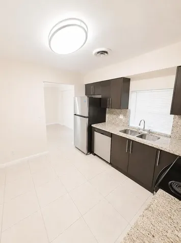 3615 Polk Street Hollywood FL 33021