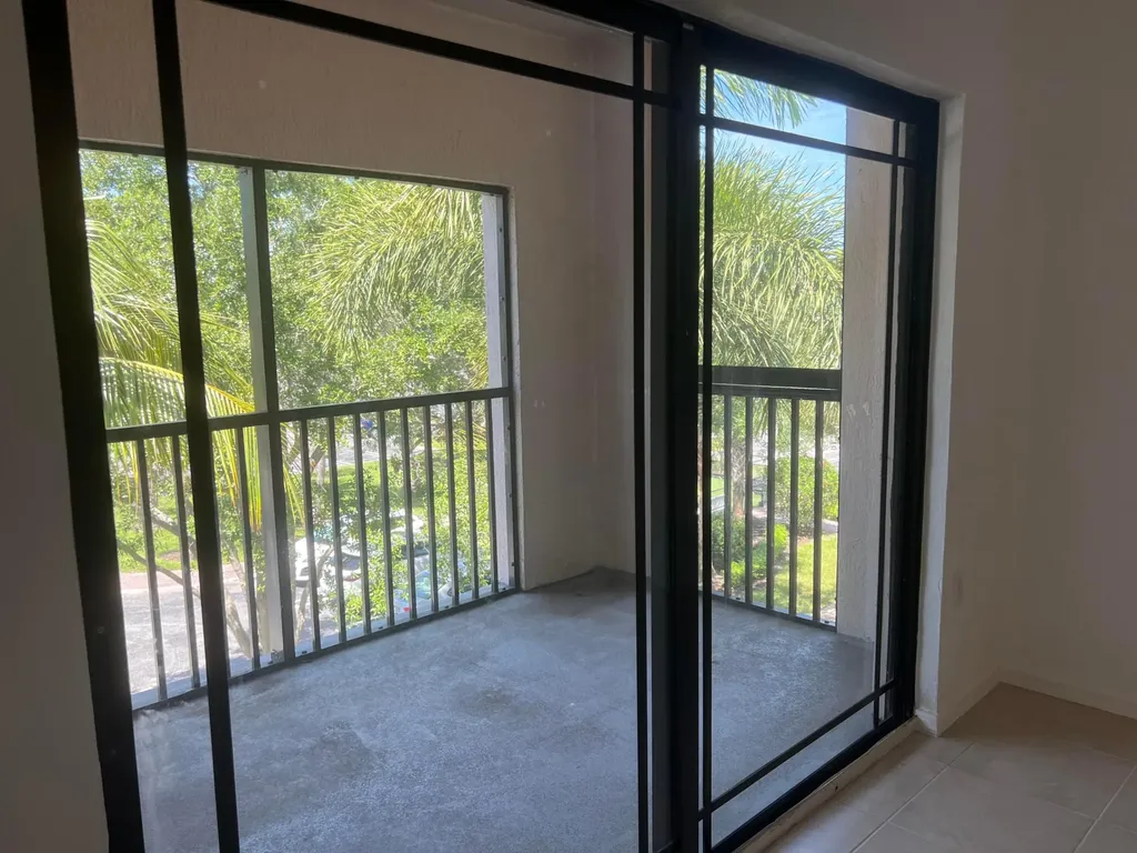 2812 Grande Parkway Palm Beach Gardens FL 33410