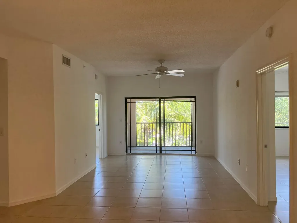 2812 Grande Parkway Palm Beach Gardens FL 33410