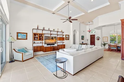 2760 NE 51st Street Lighthouse Point FL 33064