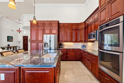 2760 NE 51st Street Lighthouse Point FL 33064