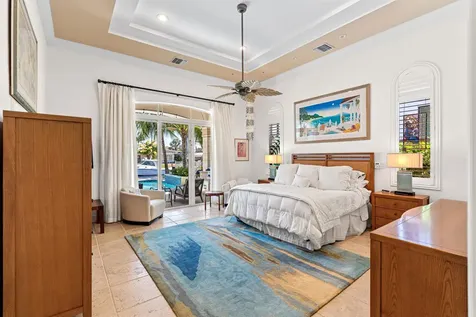 2760 NE 51st Street Lighthouse Point FL 33064