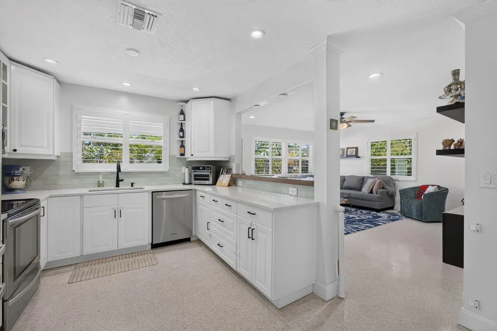 213 Fordham Drive Lake Worth FL 33460