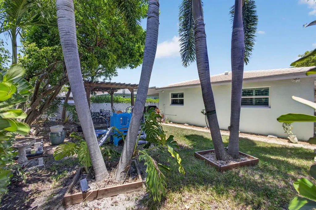213 Fordham Drive Lake Worth FL 33460