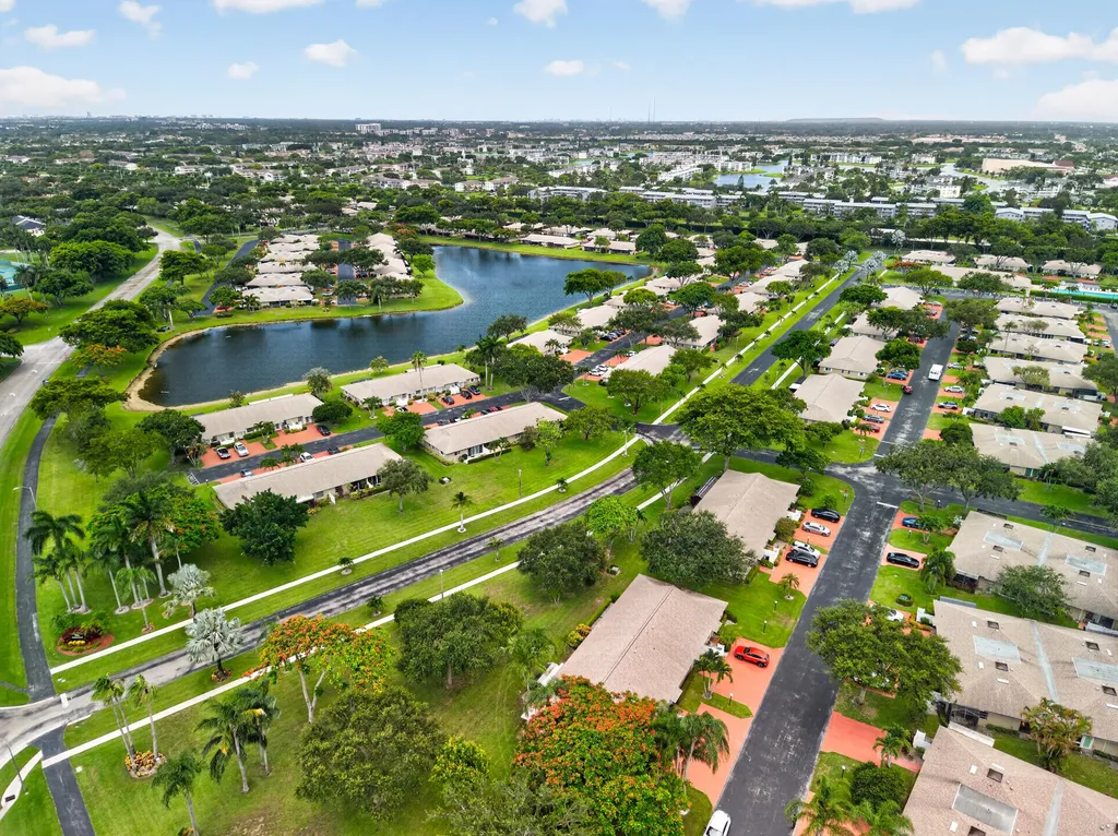 18716 Schooner Drive Boca Raton FL 33496