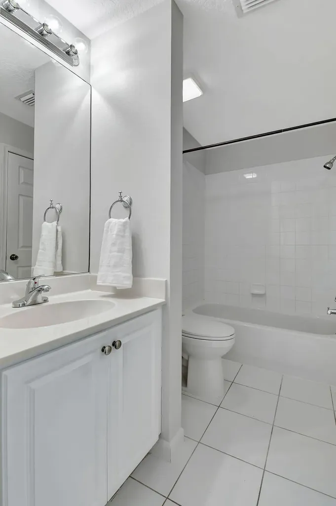 9917 Porta Leona Lane Boynton Beach FL 33472