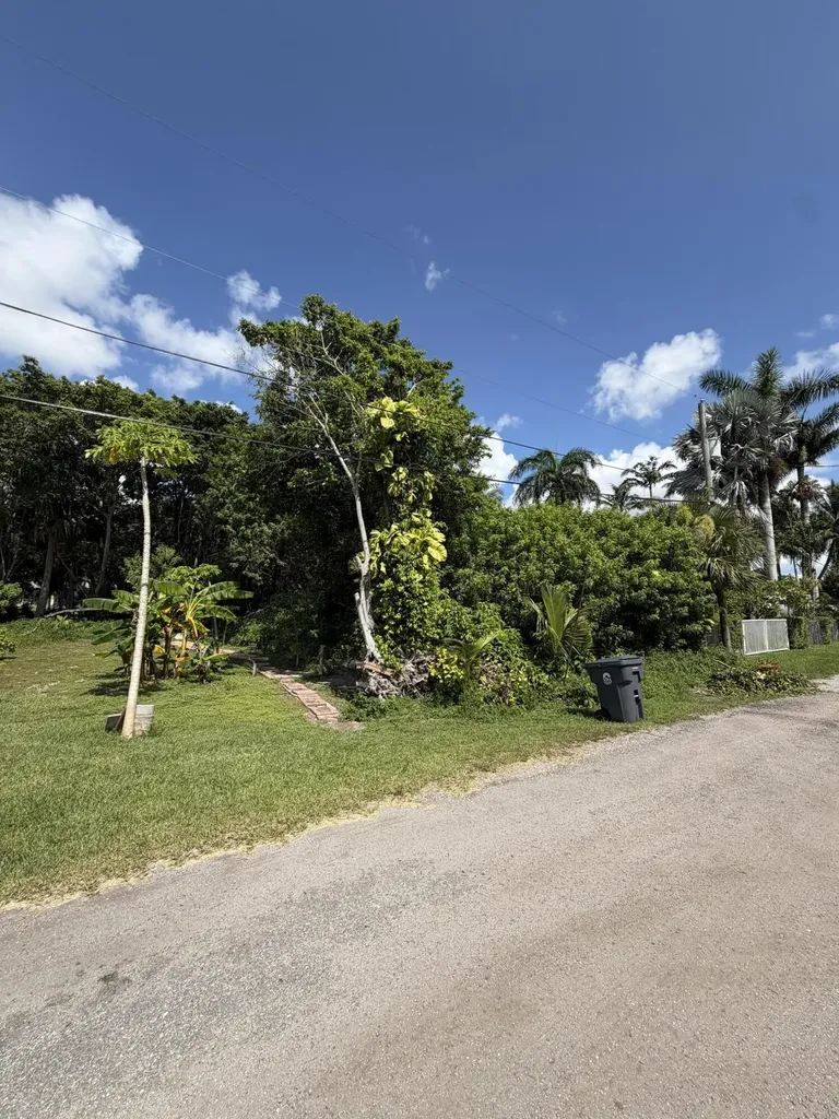 Xxxx Rigger Road Lake Worth Beach FL 33462