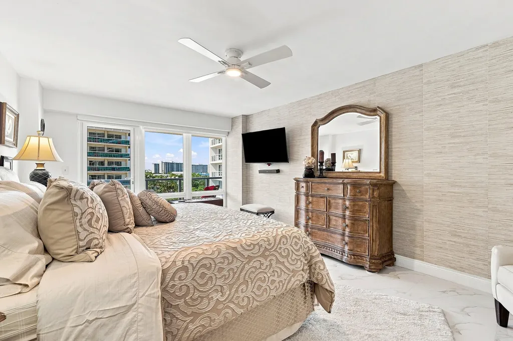 4100 Galt Ocean Fort Lauderdale FL 33308