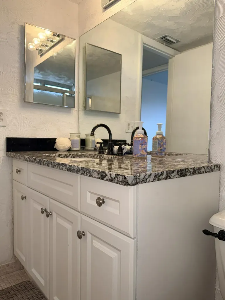2601 NE 3rd Court Boynton Beach FL 33435